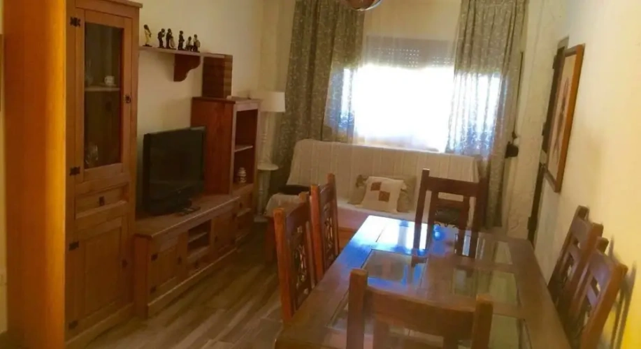 3 Bedrooms Apartment