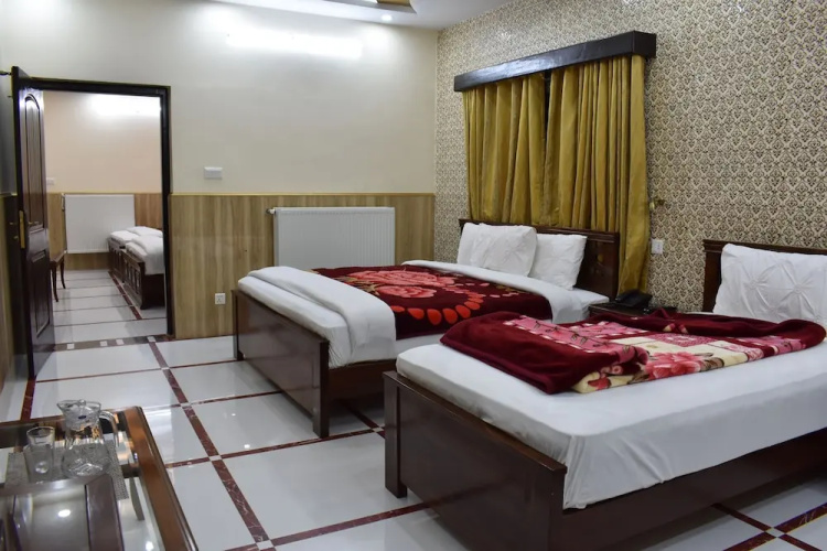 Dream Land Hotel