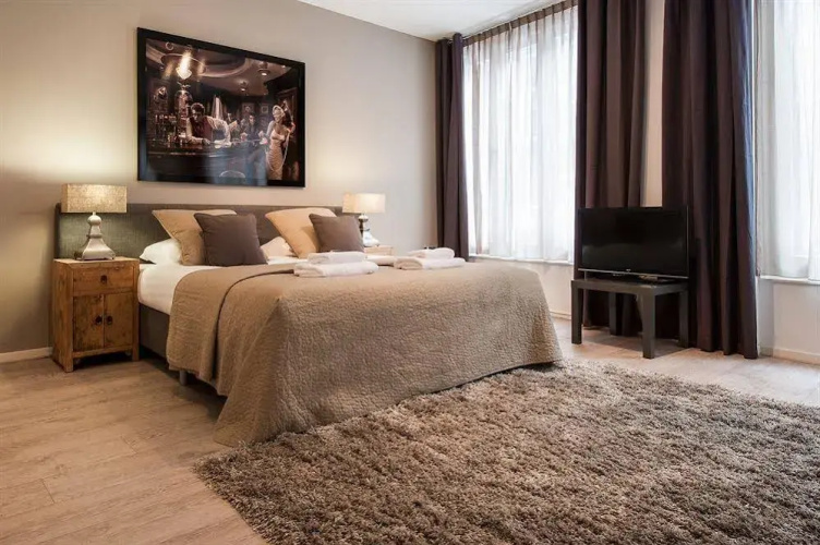 De Pijp Apartment Suites