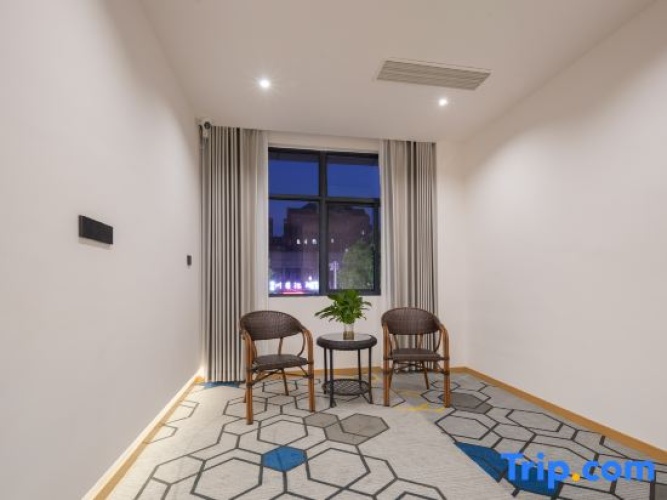 Deqing Yu Yue Changyuan Hotel