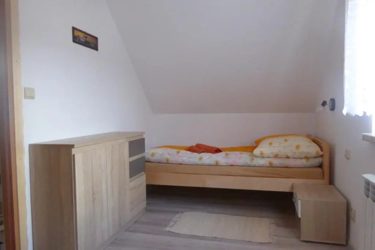 2 Bedrooms Chalet