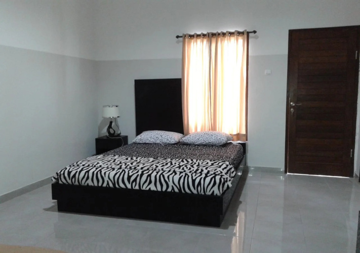 Gendis Hotel And Guest House