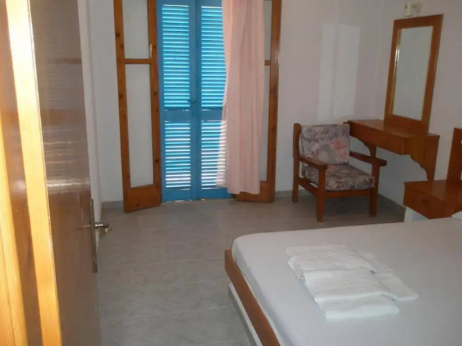 Artemis Hotel