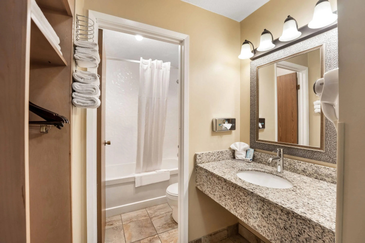 Days Inn By Wyndham Nanaimo photo 11