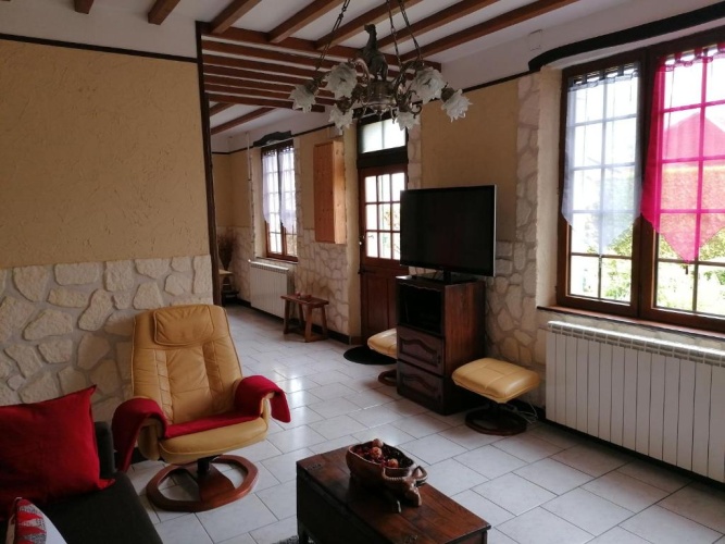 2 Bedrooms Cottage