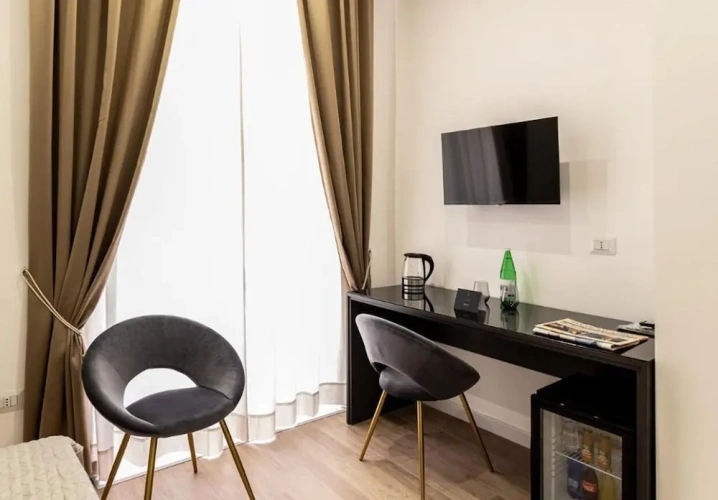 Standard Double room with city view