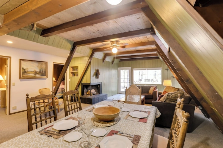 4 Bedrooms Cottage