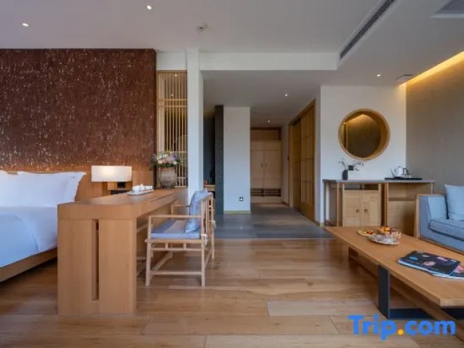 Twin Suite with balcony and with mountain view