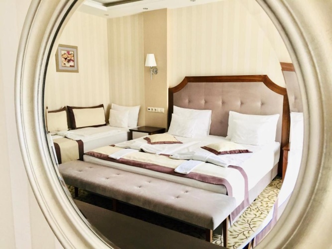 Standard Triple room with balcony