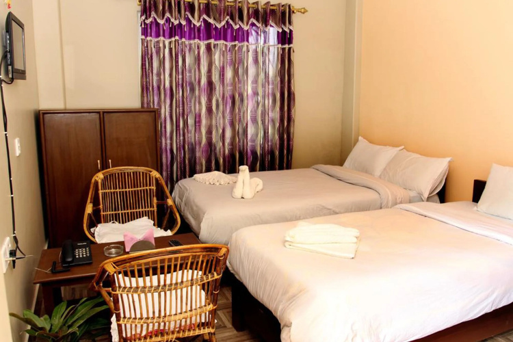 OYO 659 Hotel Lake Tower