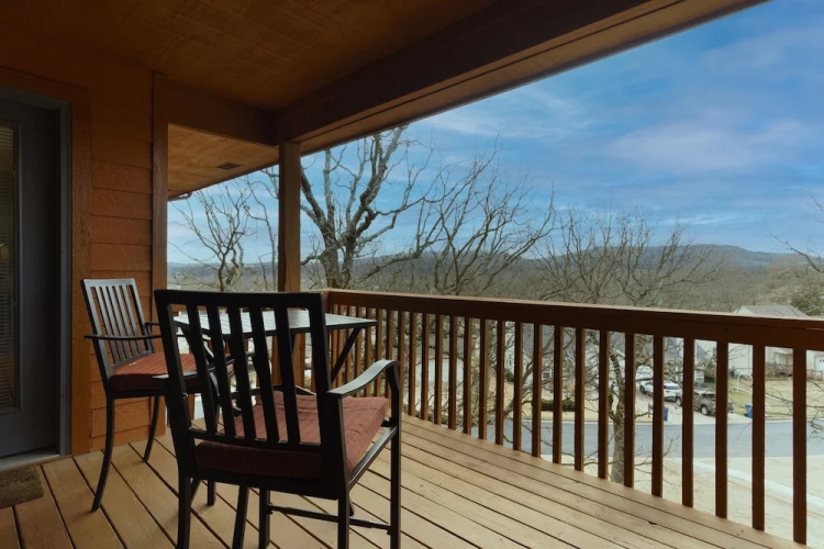 Pointe Of View 2 Bedroom Condo by RedAwning