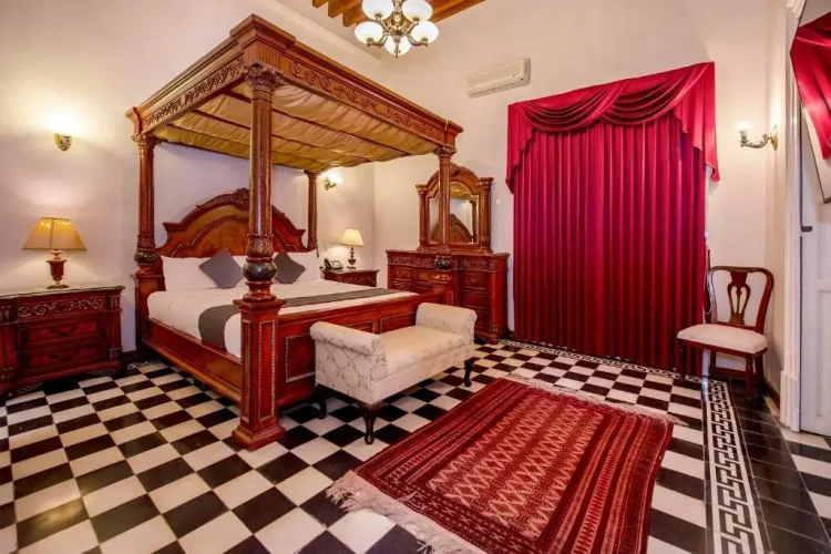Deluxe Double Suite