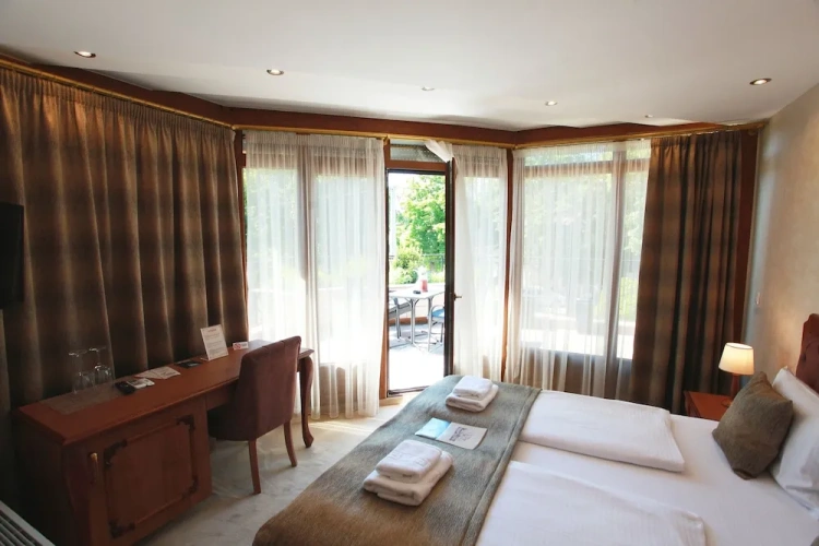 Luxury room