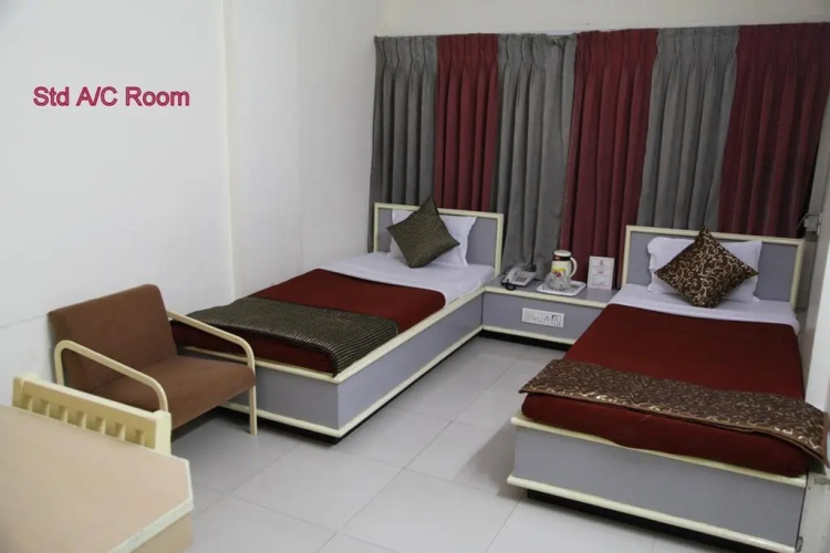 Aditya Hotel
