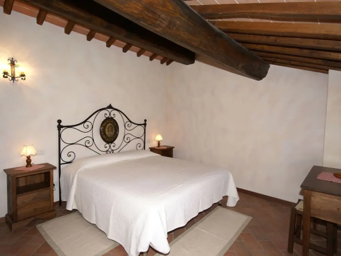 3 Bedrooms Classic Cottage