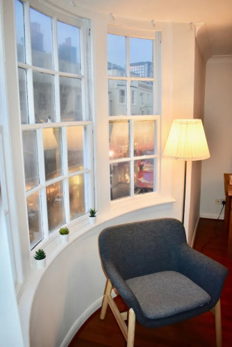 1 Bedroom Central Flat