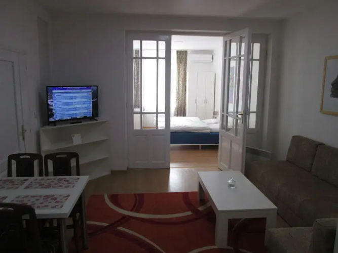 Admiral Apartments
