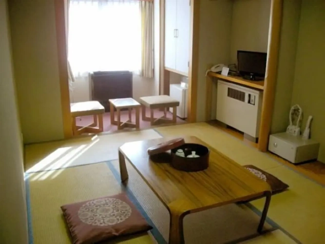 Economy room