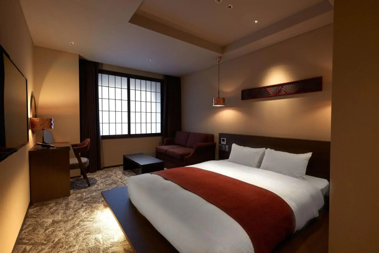 Minn Kanazawa