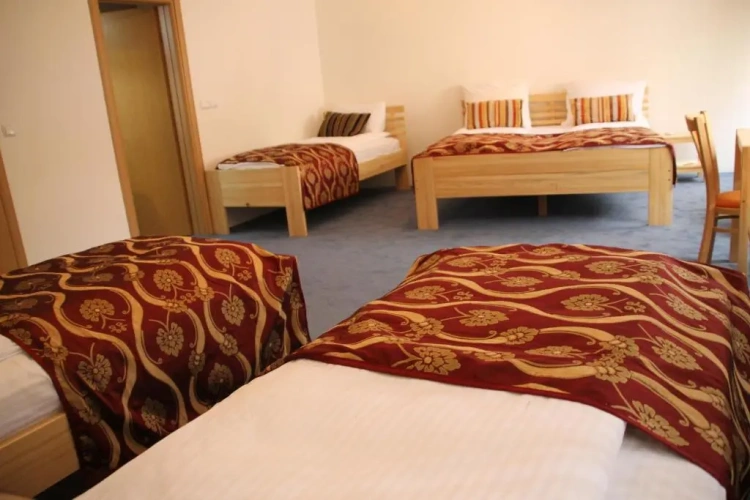 Standard Quintuple room