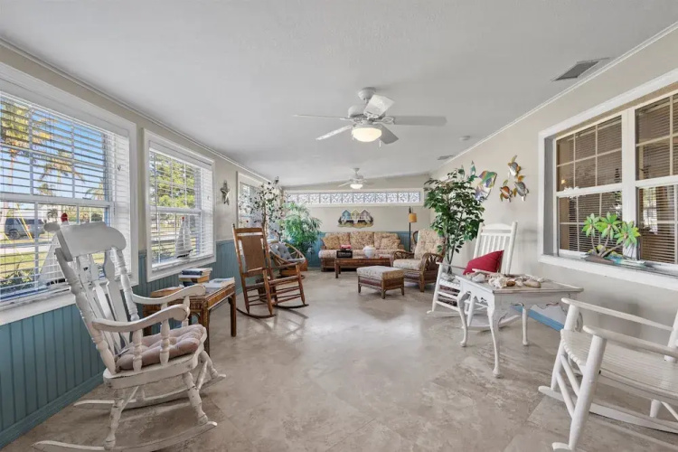 Ocean Song House