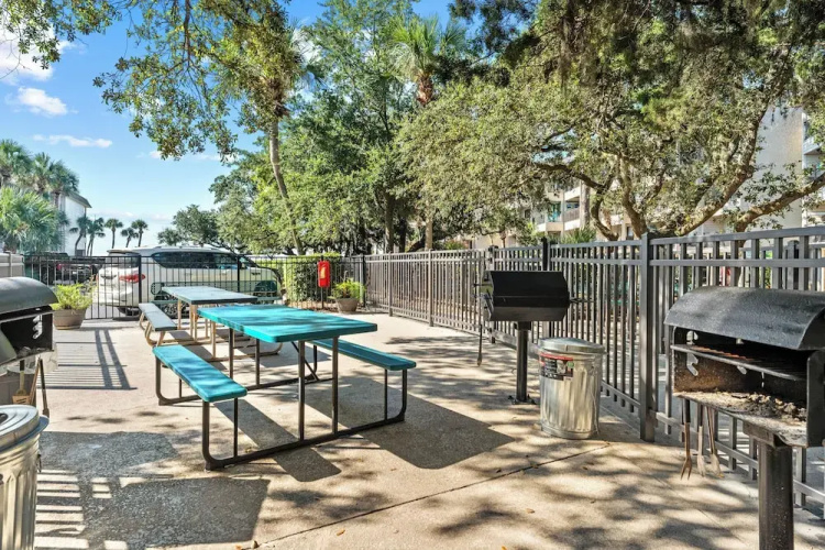 Beach Access: Oceanfront Hilton Head Studio