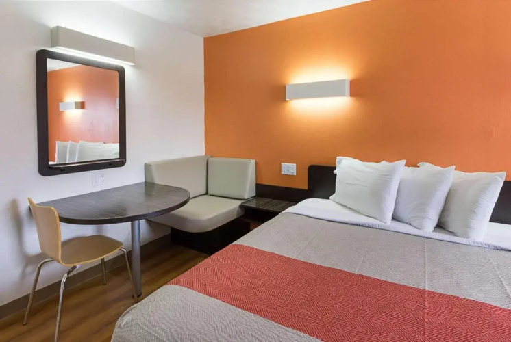 Country Hearth Inn And Suites