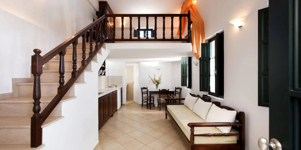 Anthonas Apartments