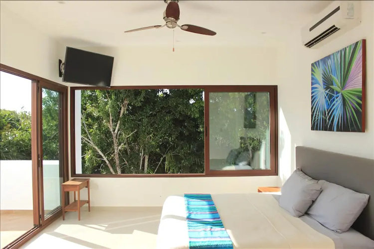 Ocean View 3 Bedroom Home by Olahola