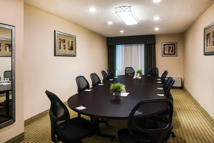 Holiday Inn Hasbrouck Heights-Meadowlands photo 16