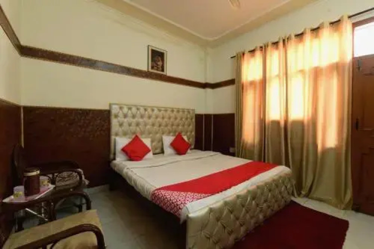 Hotel Green Tree by OYO Rooms