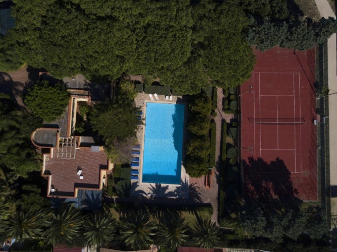 Villa