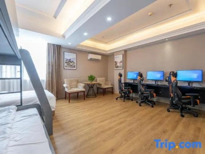 3 Bedrooms Standard Triple room