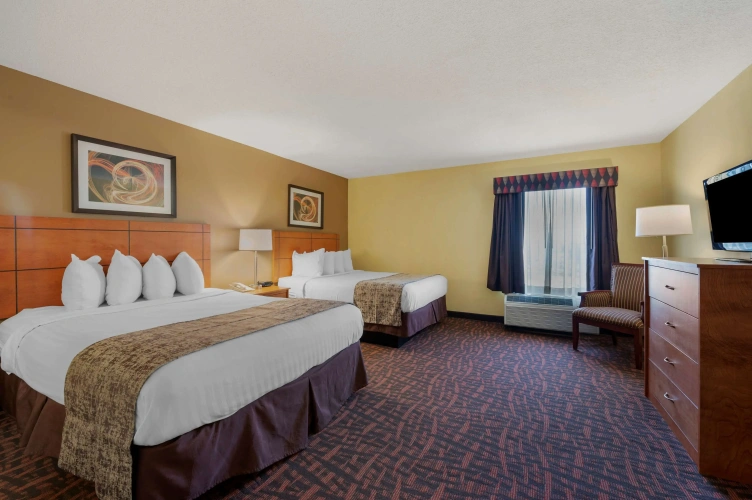 Quadruple Suite