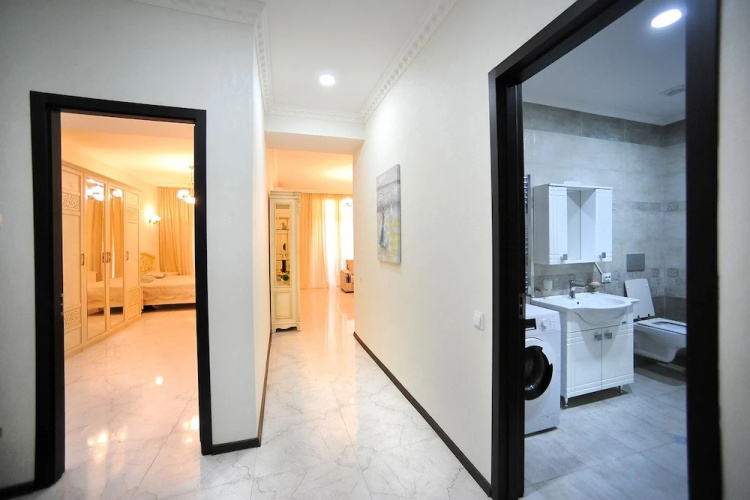 Apartment on Kostava str.
