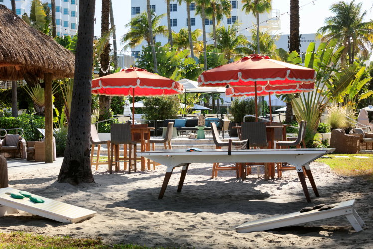 Kimpton Surfcomber Hotel photo 25