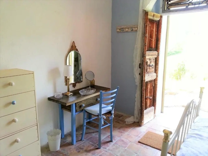 1 Bedroom Cottage with balcony and with view