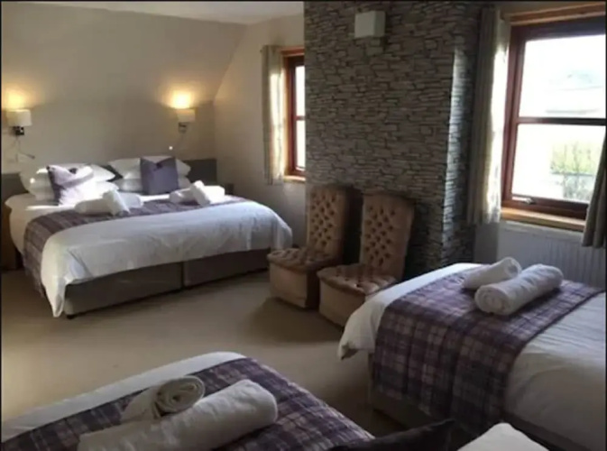 Standing Stones Hotel