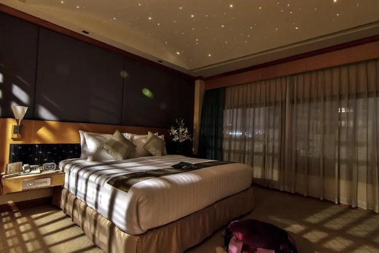 Suite with view