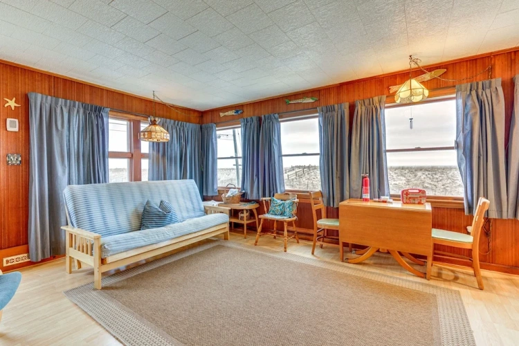2 Bedrooms Cottage