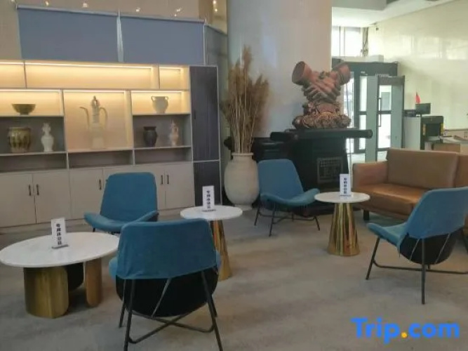 Urumqi Wanzhou Hotel