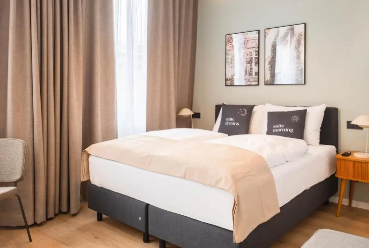 Economy Suite