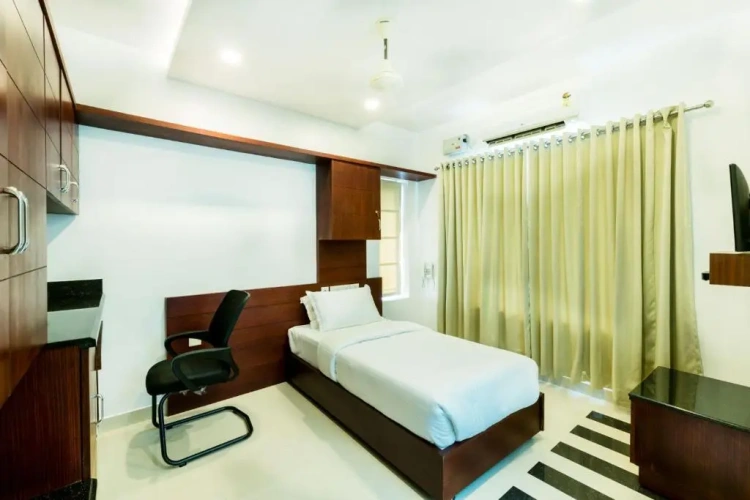 Deluxe Single room