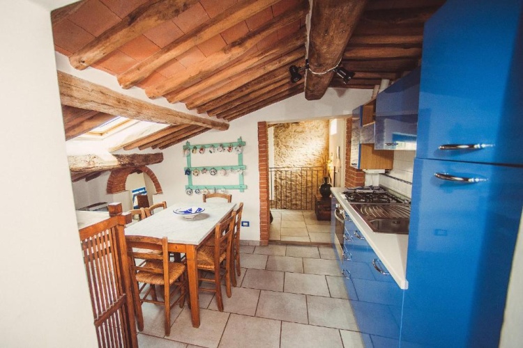 2 Bedrooms Attic Apartment