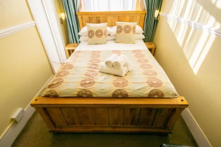 Standard Twin Family room