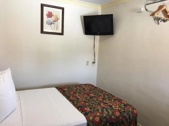 Mayfair Passport Inn
