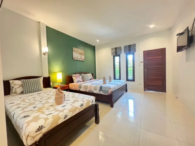 Standard Triple Family room