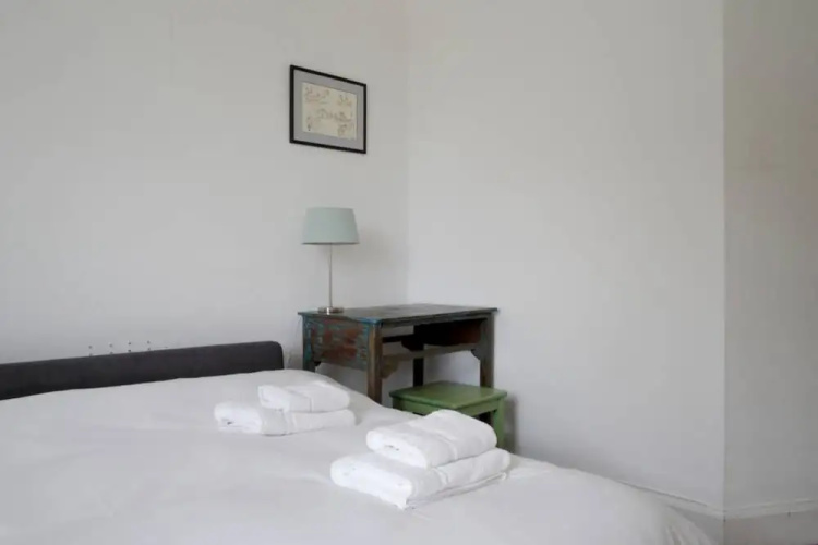 2 Bedroom Flat In New Town