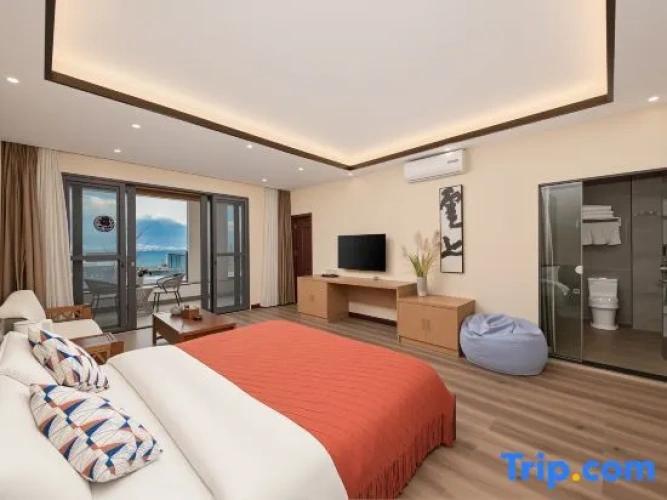 Deluxe Family Suite with sea view