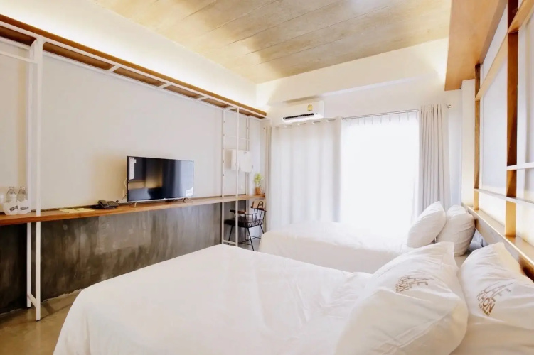 Laekhon Nonbai Hotel